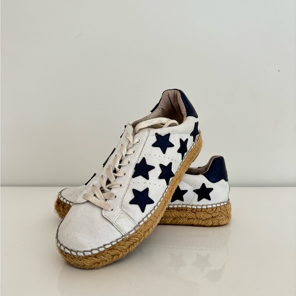 White sneakers with navy stars, woven bottom
